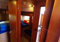 bateau à voile bavaria 46 cruiser voilier intérieur cabines avant toilette